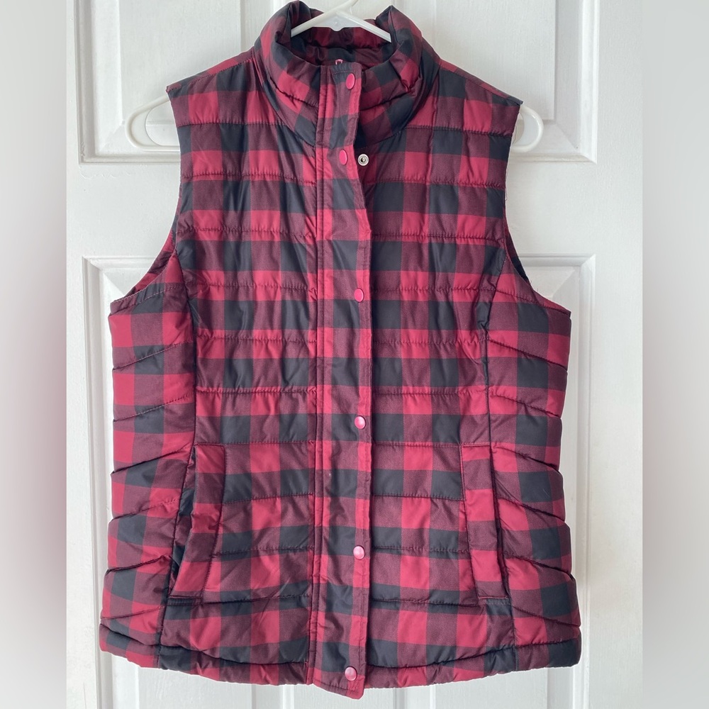 Gap Red and Black Checkered Puffer Vest